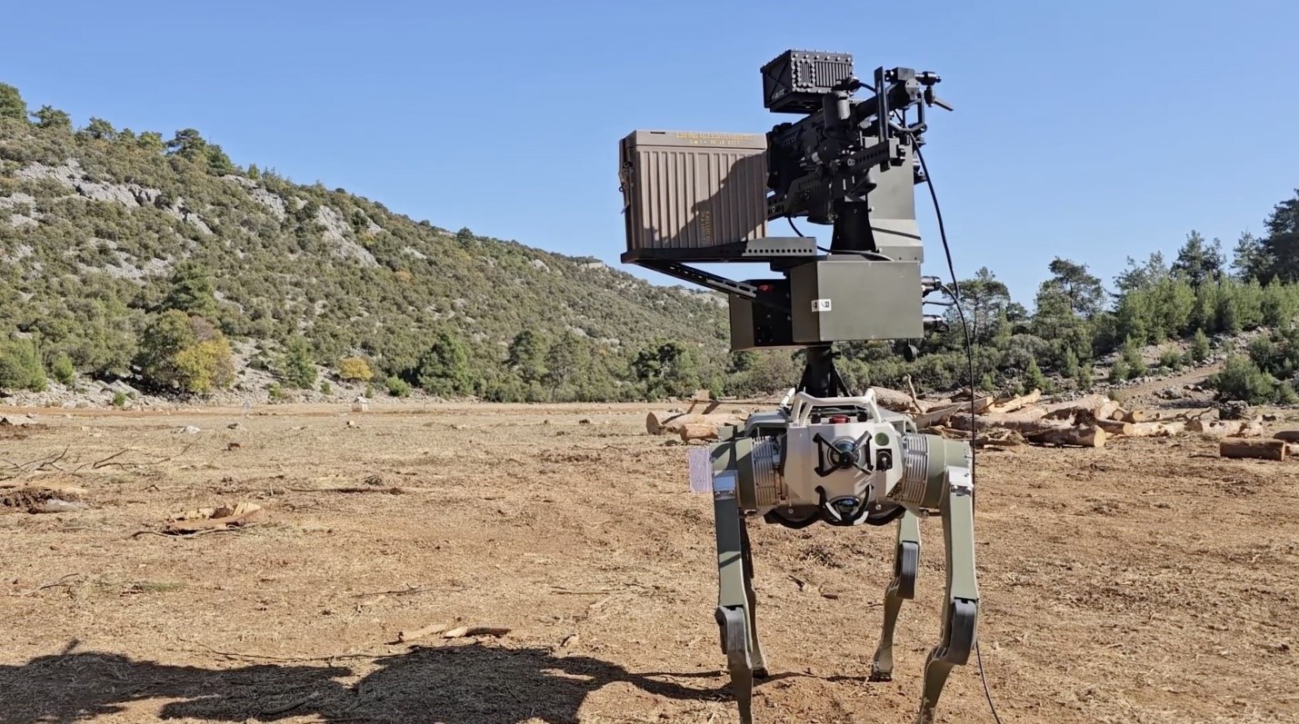 آمادگی سگ‌های مسلح رباتیک ترکیه برای انجام ماموریت‌ها 